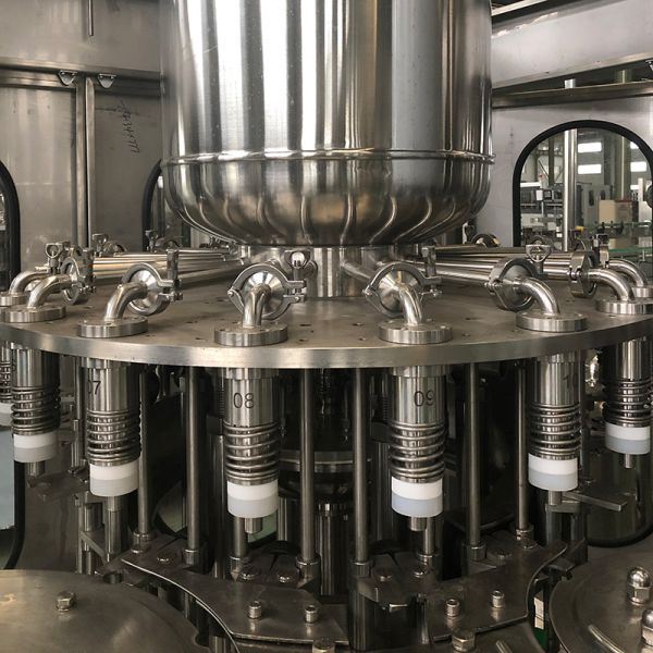 Автоматическое оборудование для розлива негазированных напитков 3-в-1