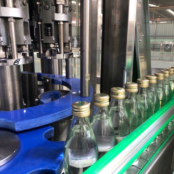Автоматическое оборудование для розлива негазированных напитков 3-в-1